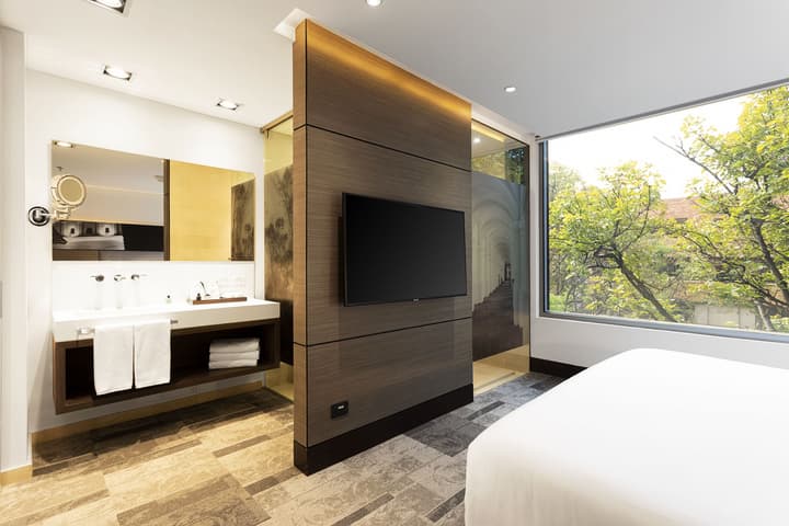 EK Hotel By Preferred Hotels Group