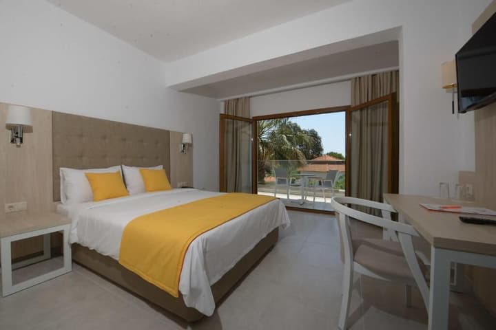 Aristoteles Holiday Resort & Spa