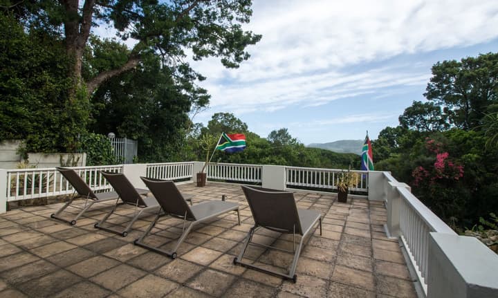 South Villa Guesthouse & Garden