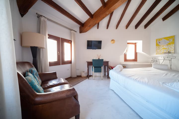 Hotel Forn Nou