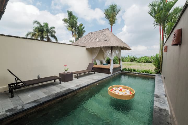 Alam Puisi Villa
