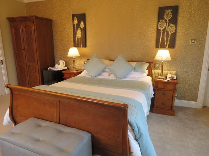 Brook Manor Lodge