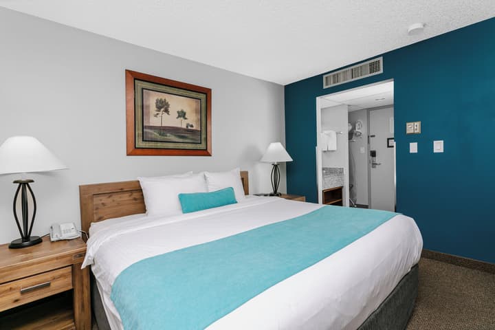 Tonquin Inn