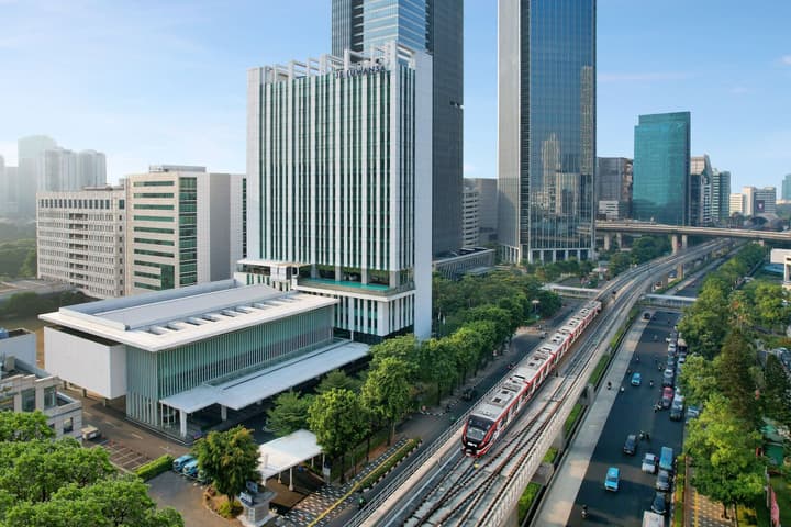 JS Luwansa Hotel and Convention Center