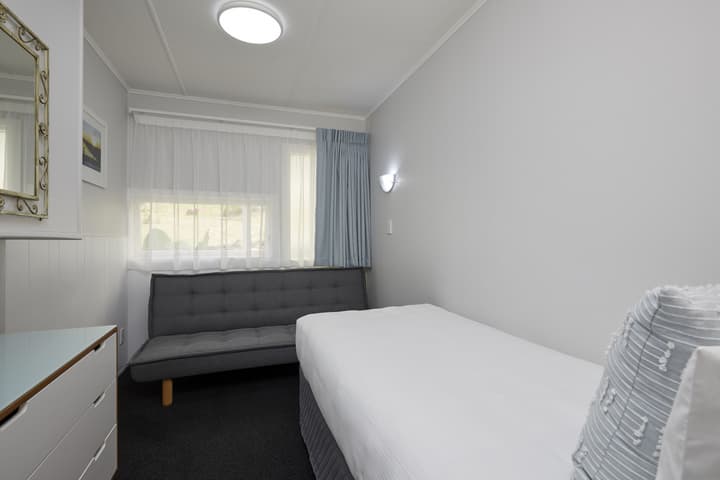 Harbour View Motel and Water Front Apartments