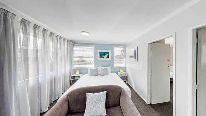 Harbour View Motel and Water Front Apartments