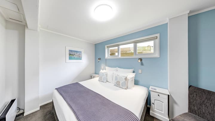 Harbour View Motel and Water Front Apartments