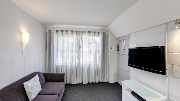 Harbour View Motel and Water Front Apartments
