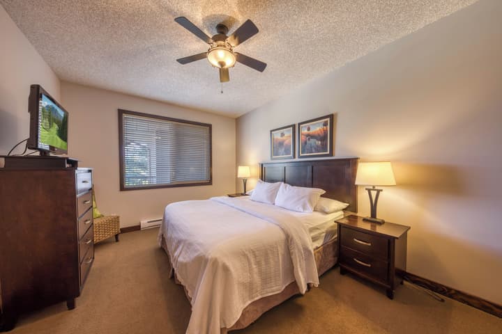 Bighorn Meadows Resort