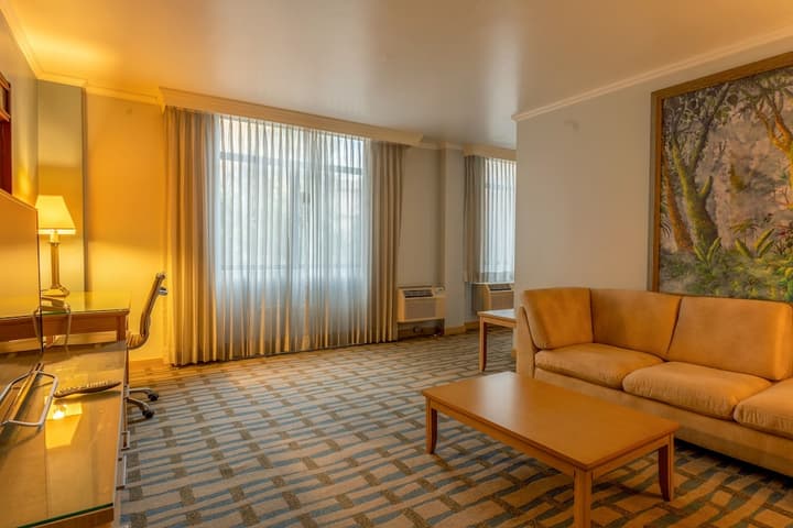 Grand Hotel Guayaquil, an Ascend Hotel Collection Member