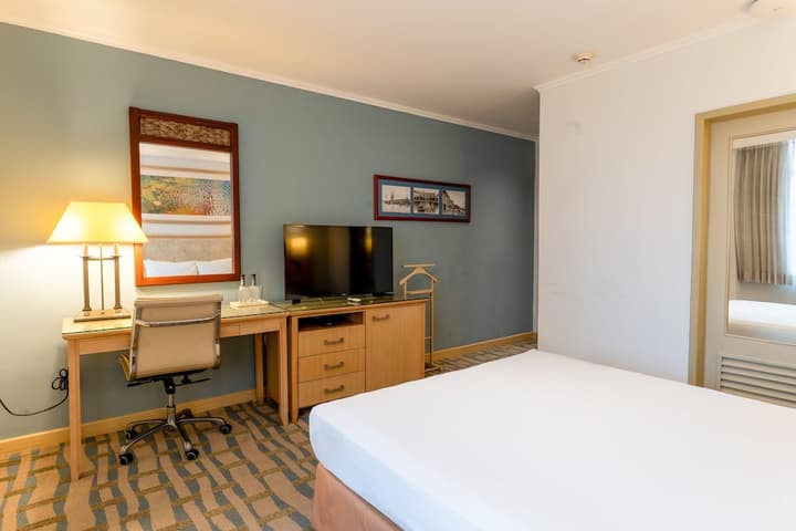 Grand Hotel Guayaquil, an Ascend Hotel Collection Member