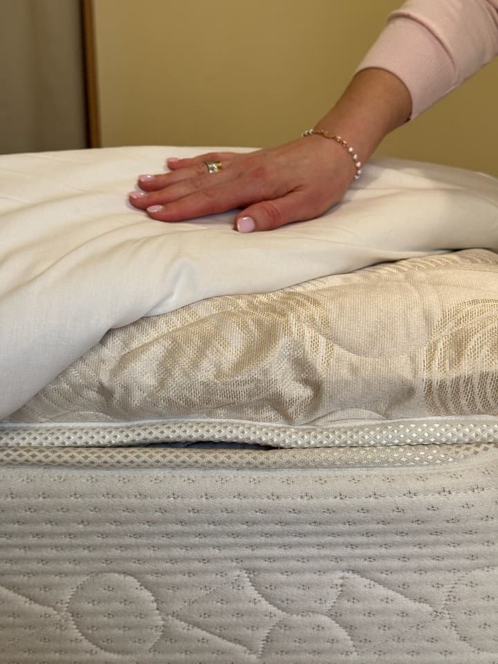 Eremes Rooms & Apartments