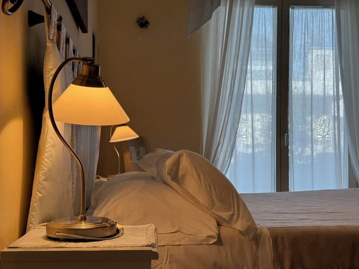 Eremes Rooms & Apartments