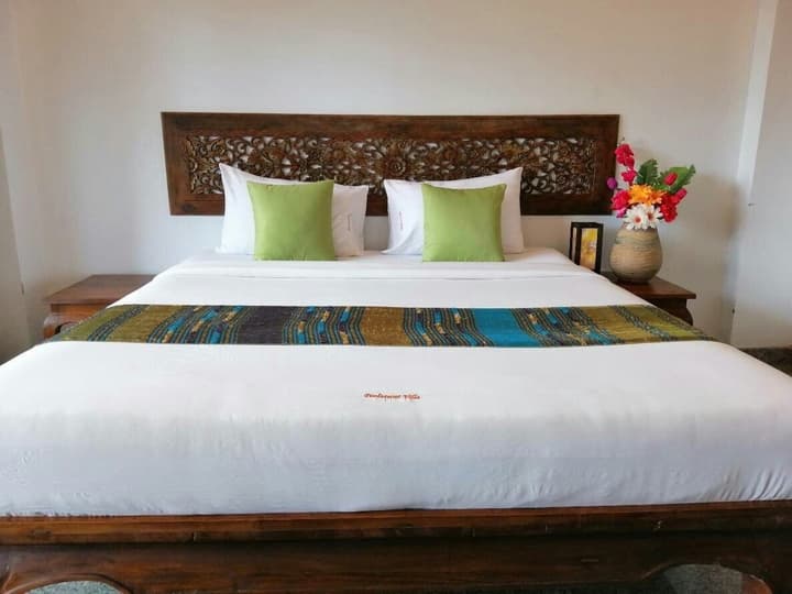 POOLSAWAT VILLA