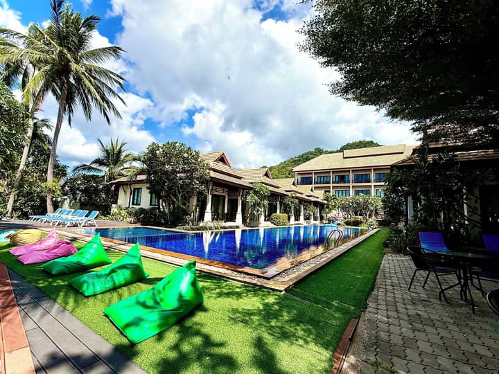 POOLSAWAT VILLA