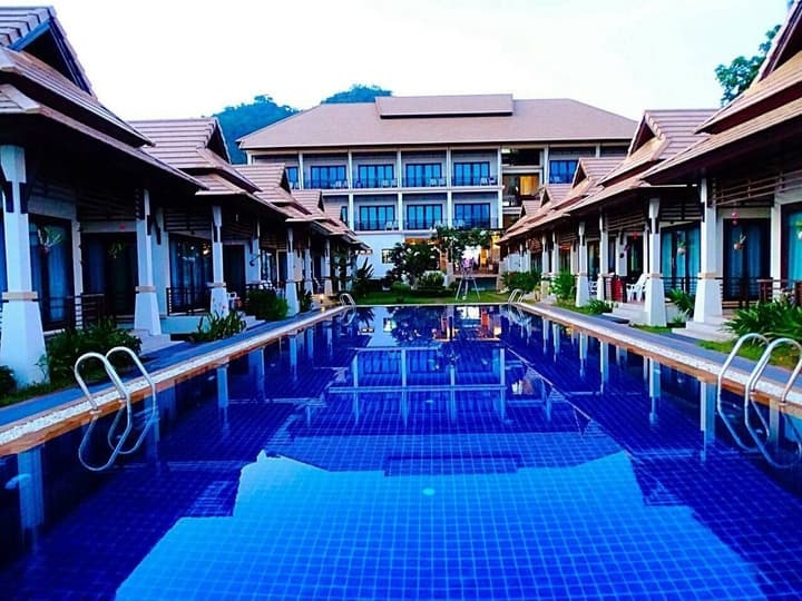 POOLSAWAT VILLA