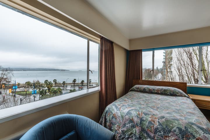 English Bay Hotel