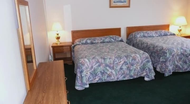 English Bay Hotel