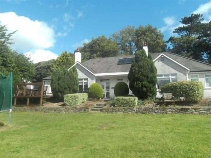 Launard House