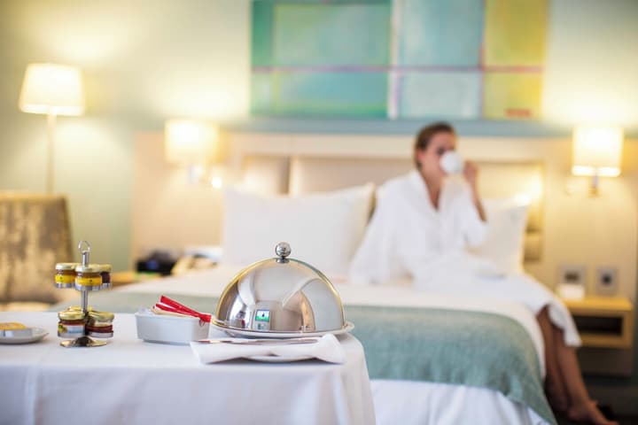 Holiday Inn Mauritius Mon Tresor by IHG
