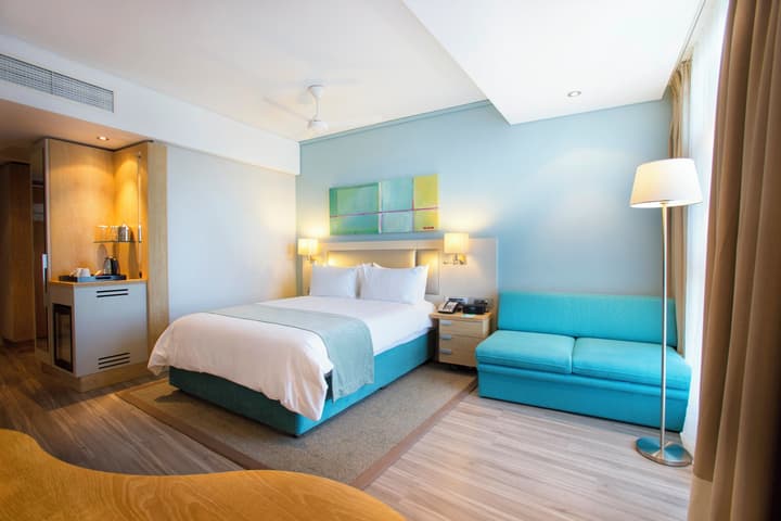 Holiday Inn Mauritius Mon Tresor by IHG