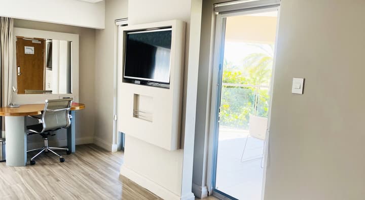 Holiday Inn Mauritius Mon Tresor by IHG