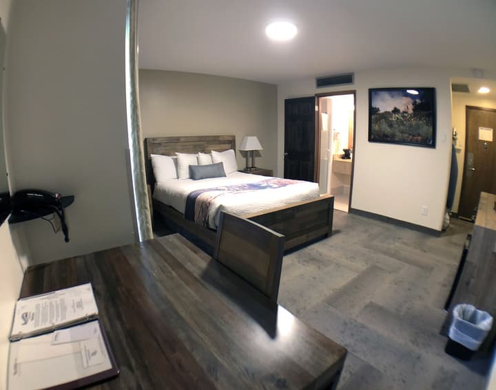 Bumbleberry Inn