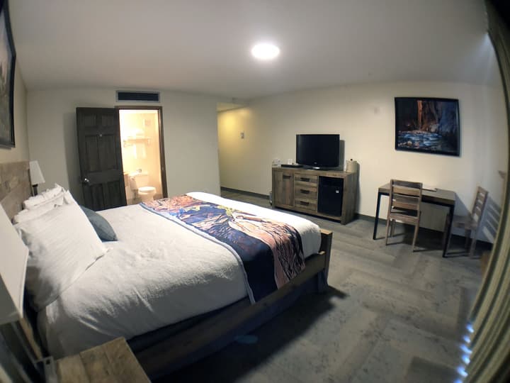 Bumbleberry Inn