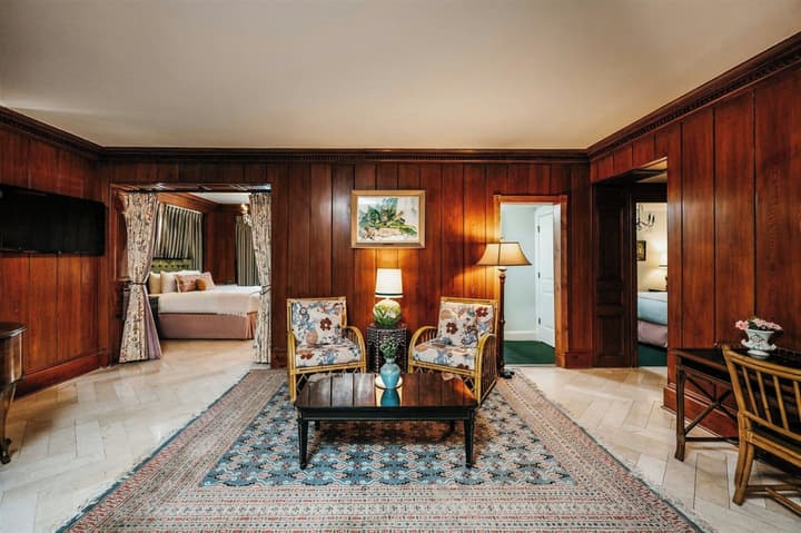 The Pontchartrain Hotel