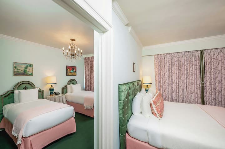 The Pontchartrain Hotel