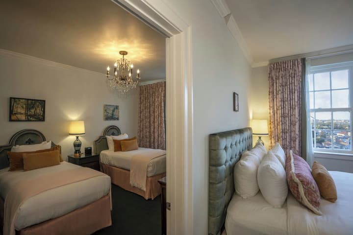 The Pontchartrain Hotel