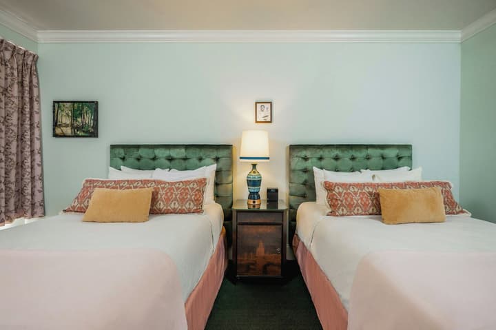The Pontchartrain Hotel