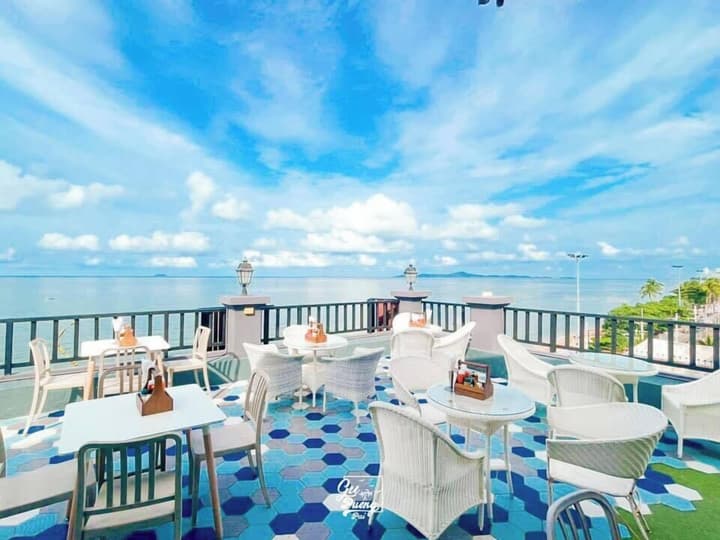 Seaside Jomtien Beach