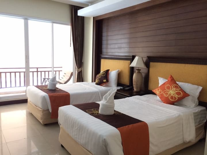 Seaside Jomtien Beach