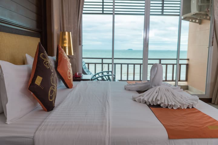 Seaside Jomtien Beach