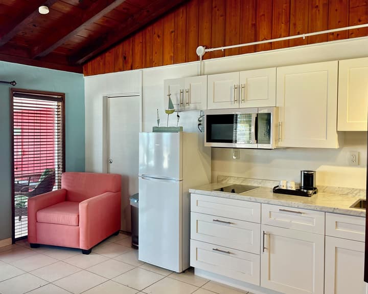 The Pelican Key Largo Cottages