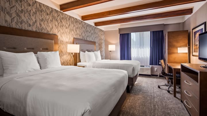 Best Western Plus Portsmouth Hotel & Suites