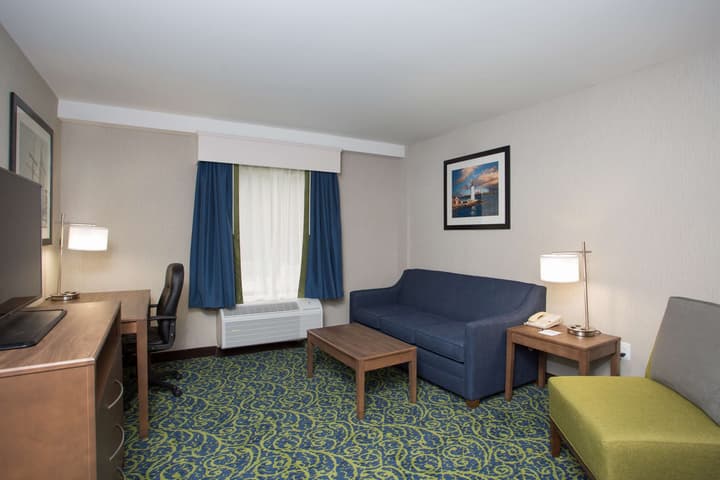 Best Western Plus Portsmouth Hotel & Suites