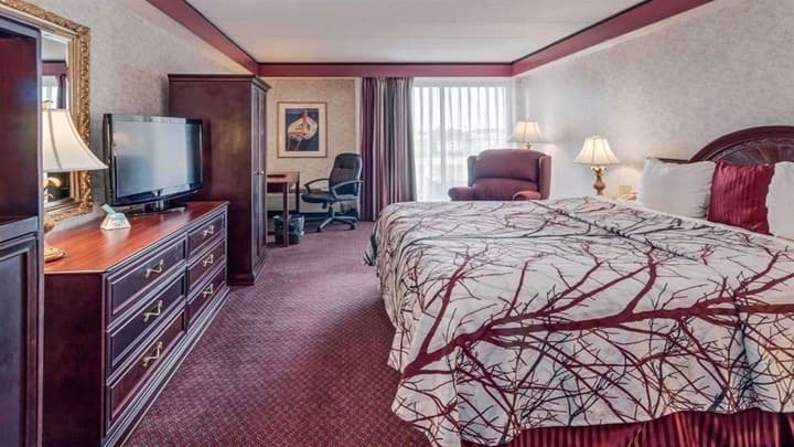 Best Western Plus Portsmouth Hotel & Suites