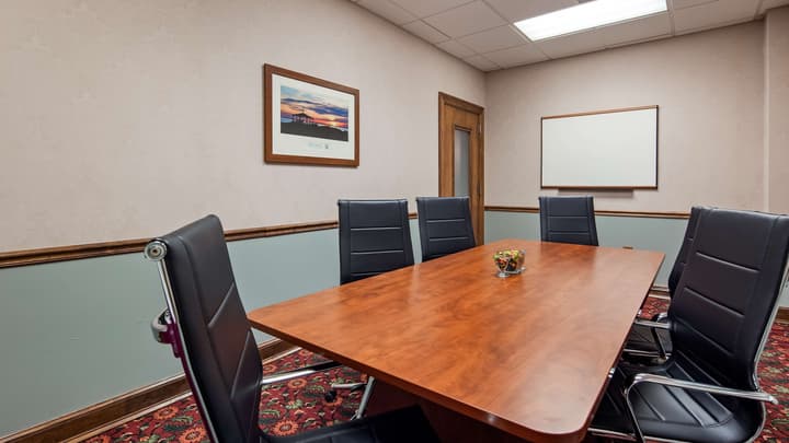 Best Western Plus Portsmouth Hotel & Suites