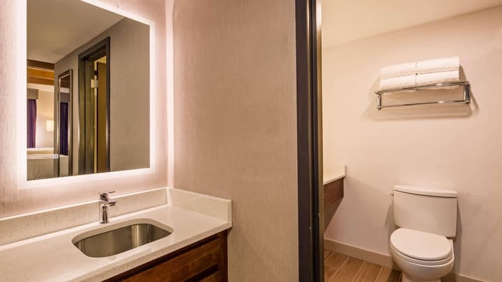 Best Western Plus Portsmouth Hotel & Suites