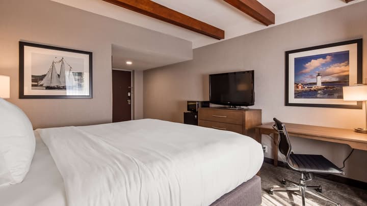 Best Western Plus Portsmouth Hotel & Suites