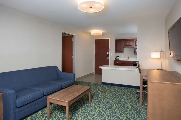 Best Western Plus Portsmouth Hotel & Suites
