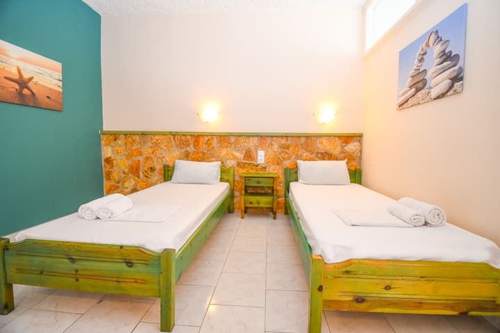 Vanessa Hotel