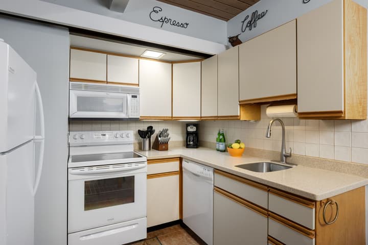 Aspenwood - CoralTree Residence Collection