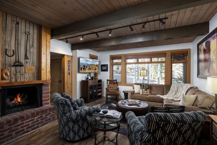 Aspenwood - CoralTree Residence Collection