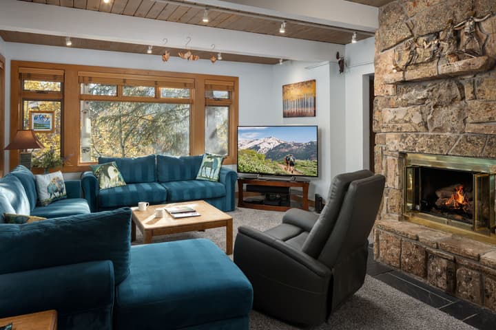 Aspenwood - CoralTree Residence Collection