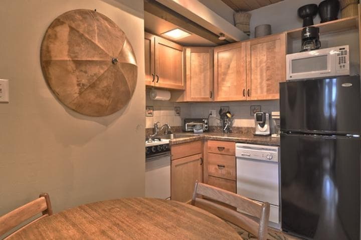 Aspenwood - CoralTree Residence Collection