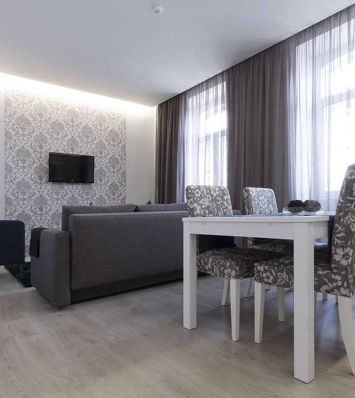 Riversuites