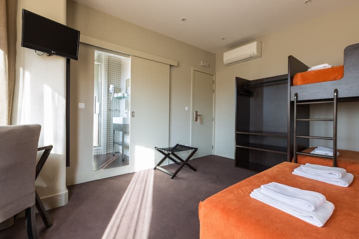 Riversuites